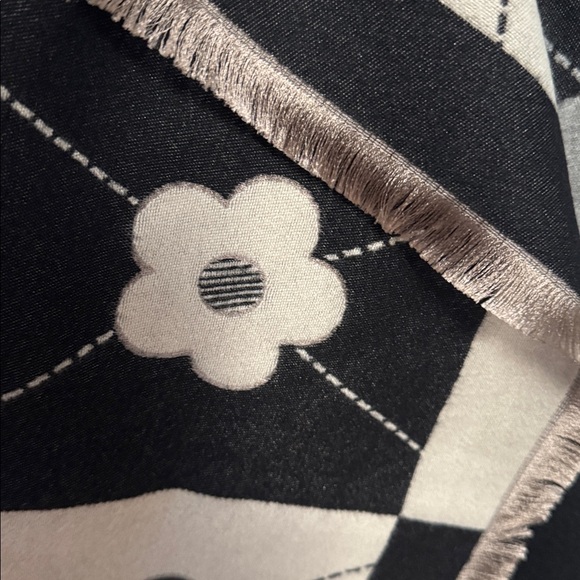 Designer Style 🆕 Cashmere Scarf Large Shawl Wrap Poncho Warm Soft Stunning NIB - Picture 10 of 17